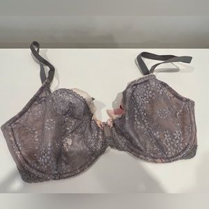 Victoria Secret bra 34DD